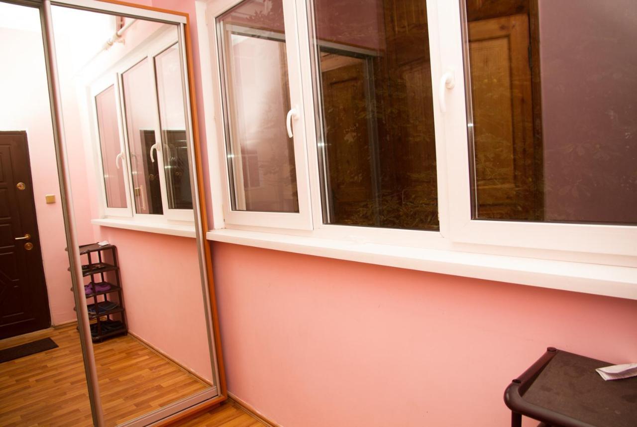 Apartment On Zhukovskogo オデッサ エクステリア 写真